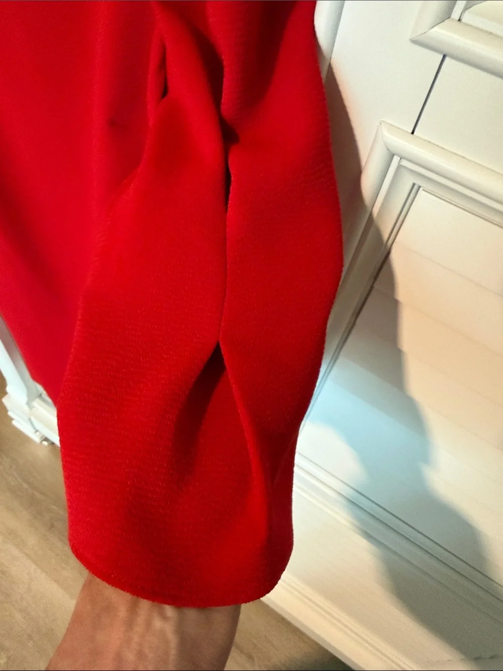 Vince Camuto Bold Red. Mid sleeve   Shift Dress. Size 8
